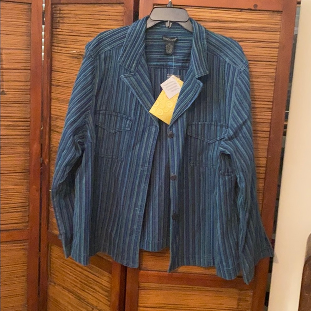 Button down jacket